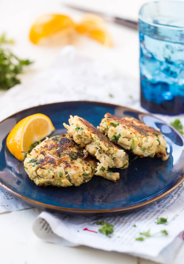 chesapeake bay crab cakes
