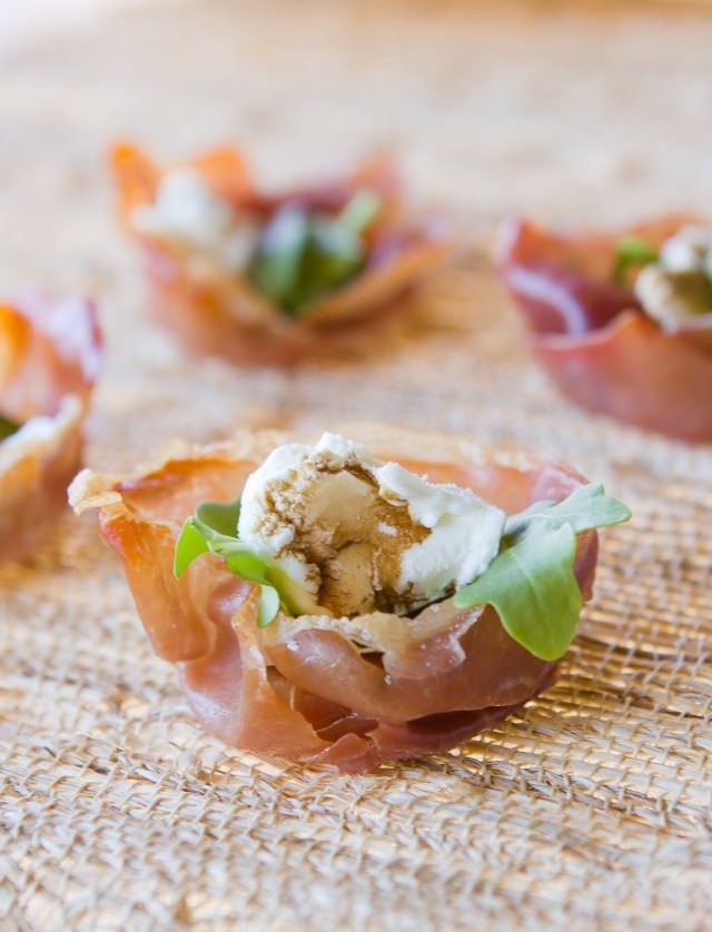 salad prosciutto cups