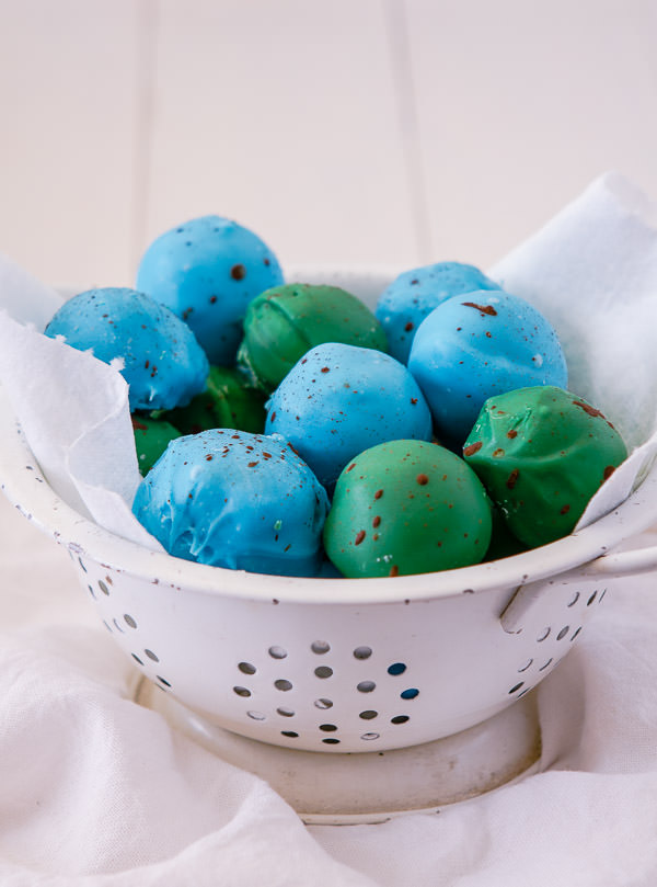 speckled cake balls