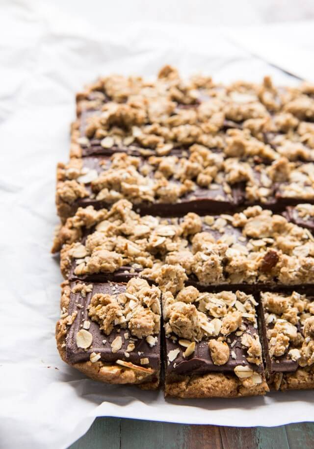 chocolate streusel bars