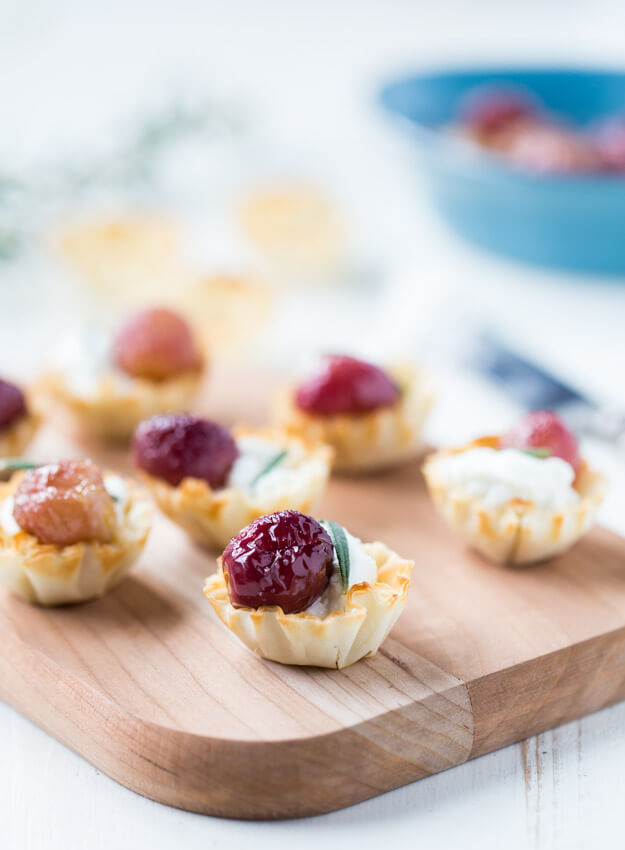 roasted grapes and goat cheese bites